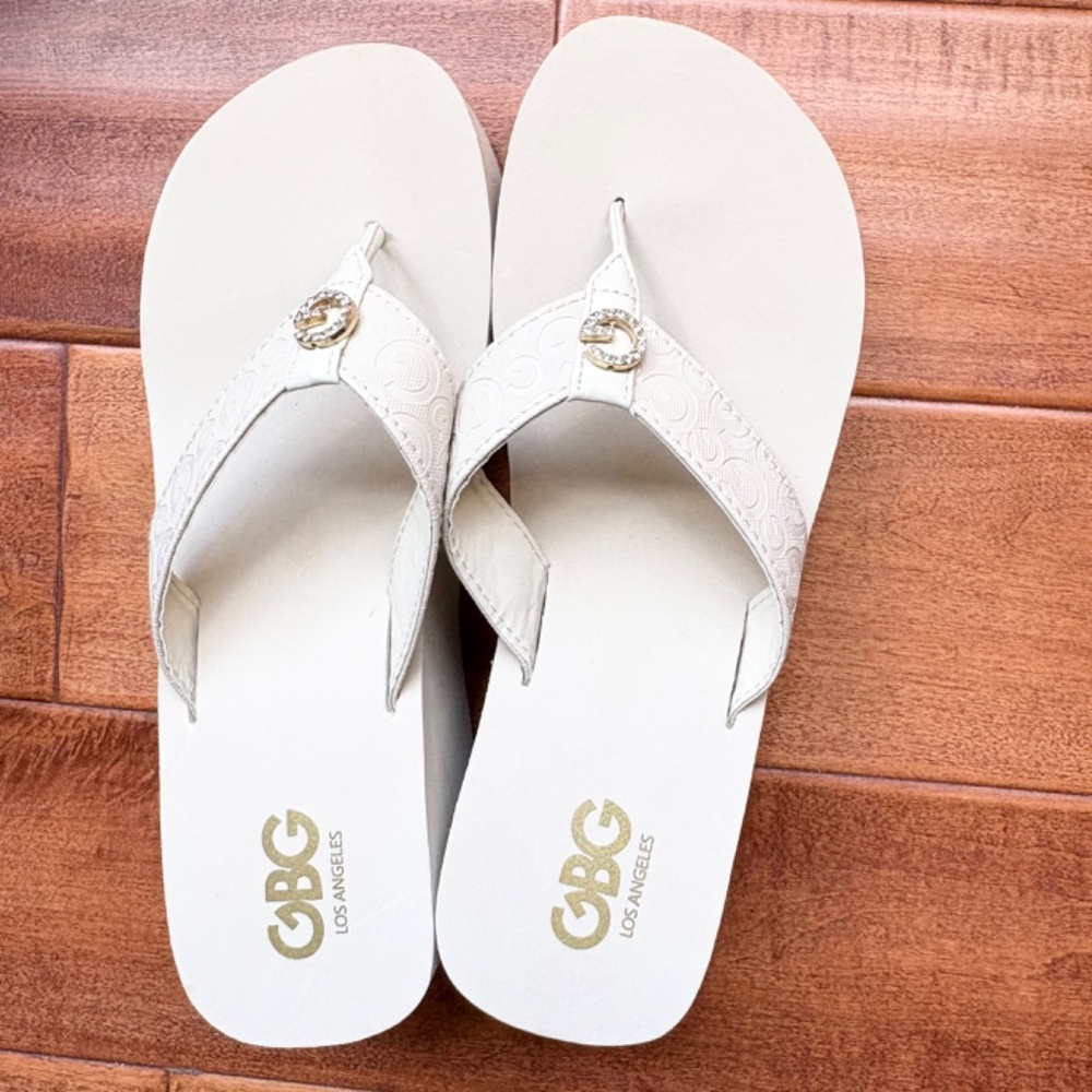 GBG Los Angeles Rhinestone Logo Platform Flip Flops Womens White